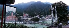 0085_Rishikesh_bridge